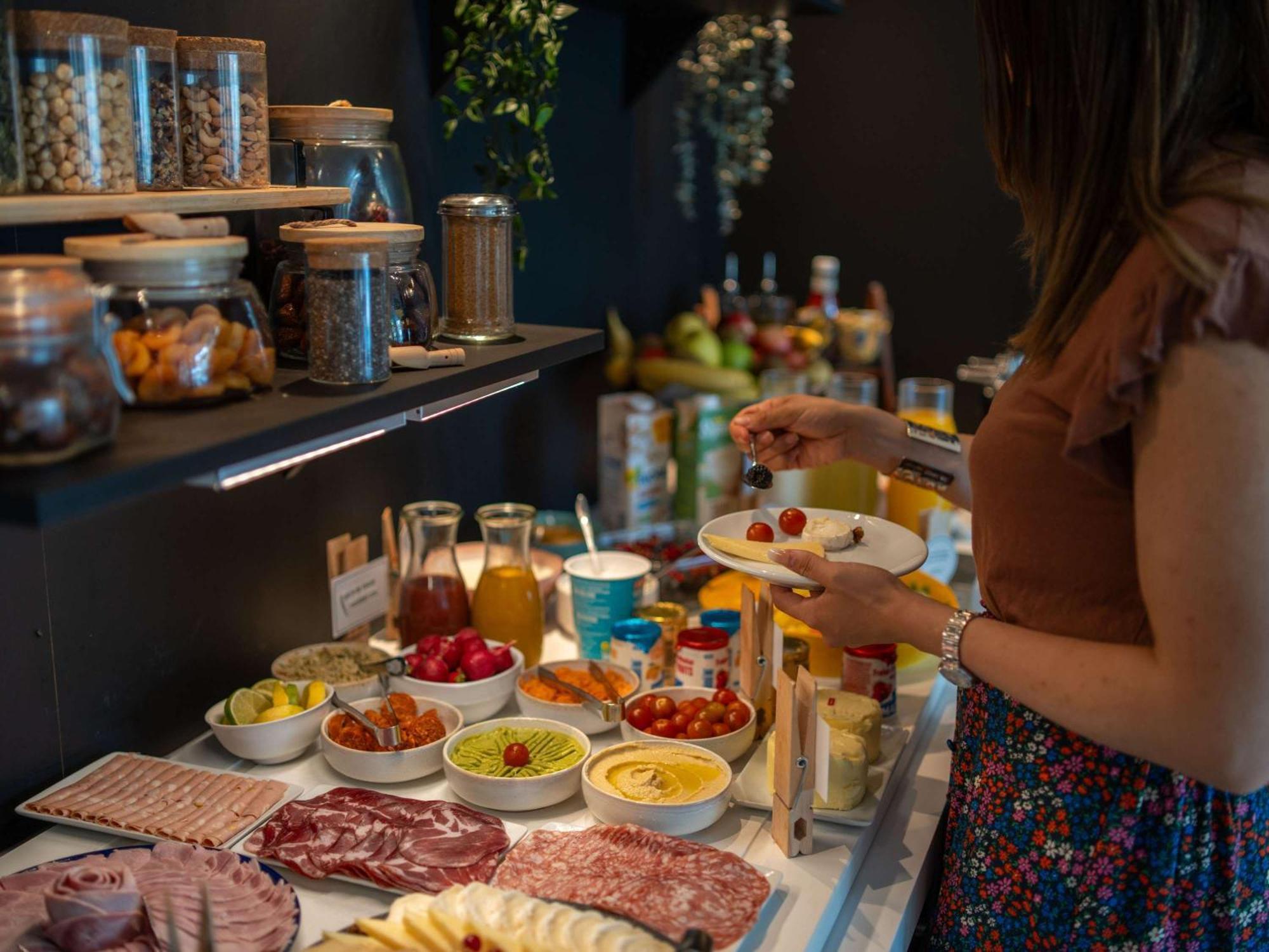 Novotel Suites Paris Issy Les Moulineaux Екстериор снимка